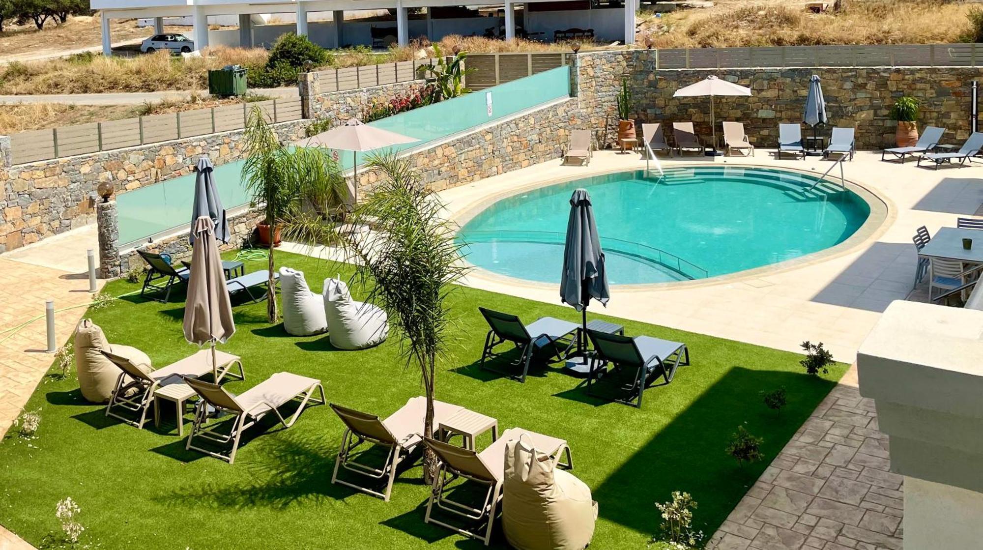 Luxury Suites In Stavromenos Zewnętrze zdjęcie